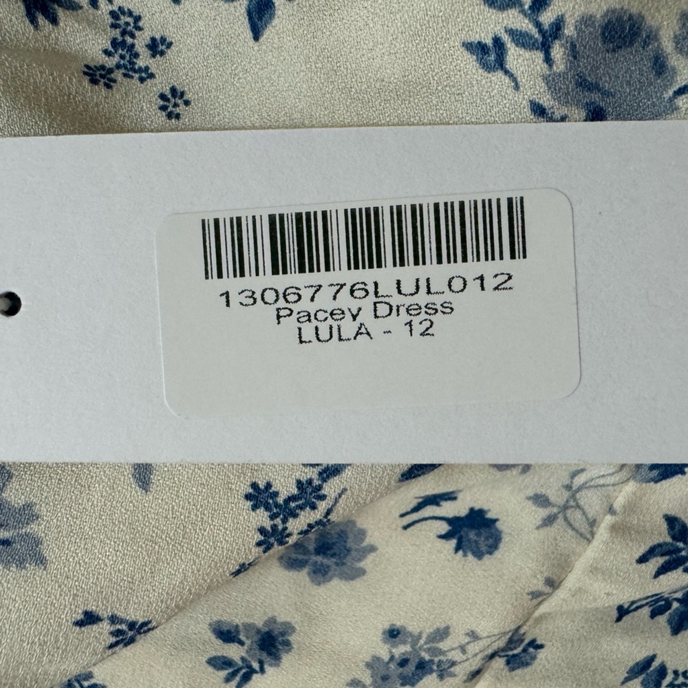 $269 Reformation Pacey Dress in Lula Size 12 Floral white & blue 🤍💙 - Picture 8 of 11